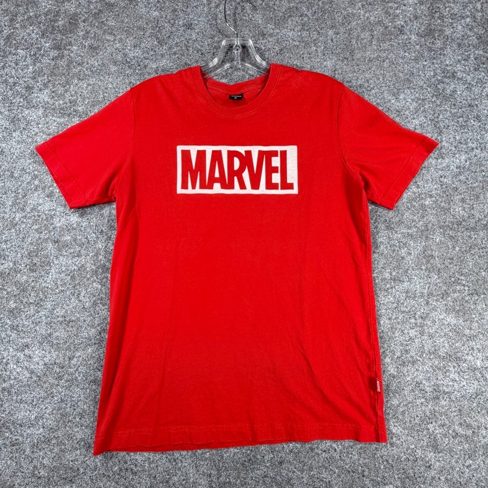 Marvel T Shirt Mens Medium Red Cotton Spell Out Logo Performance Crew Neck